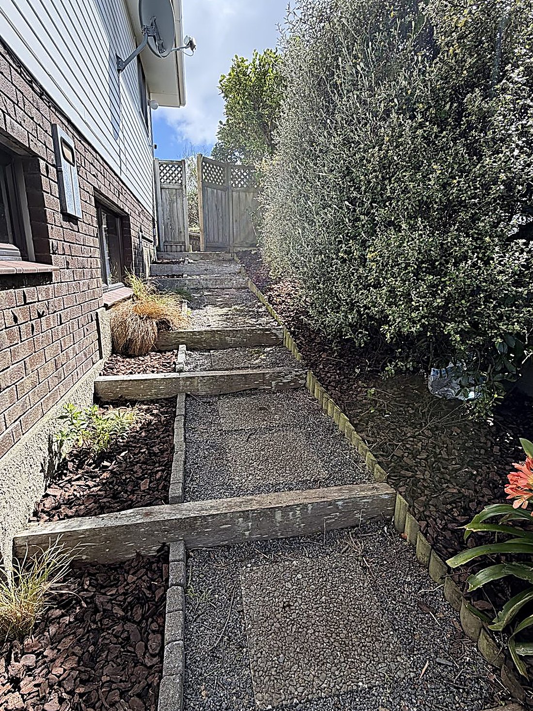 Garden bed after bark top up — Tidy Troopers